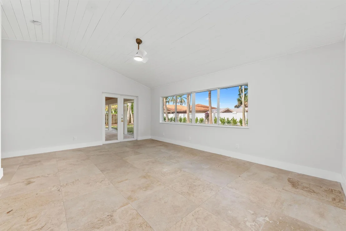 Photo of 4430 SE Bayshore Terrace