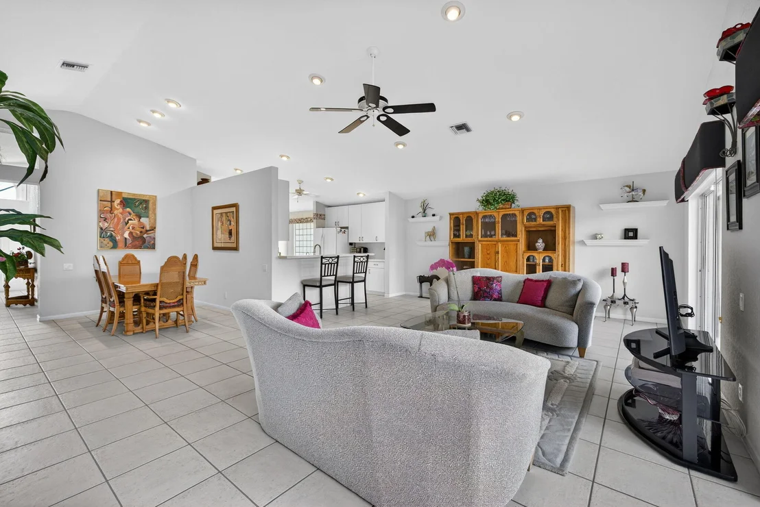 Photo of 6679 Sherbrook Drive