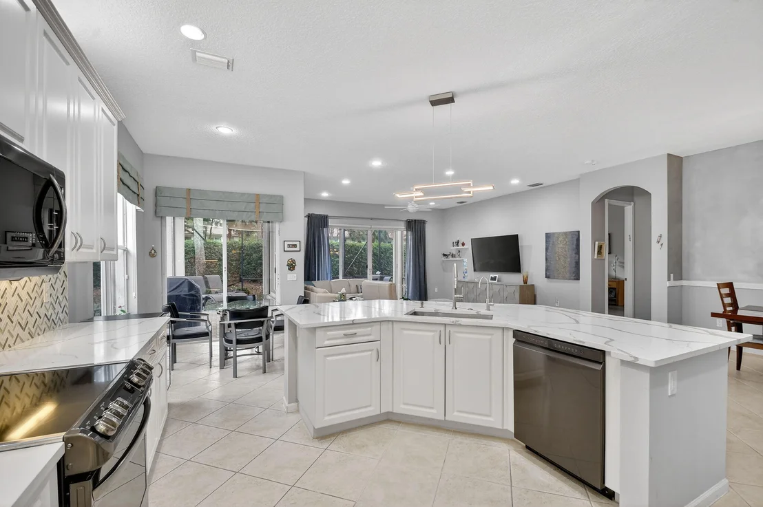 Photo of 9852 Tallyrand Drive