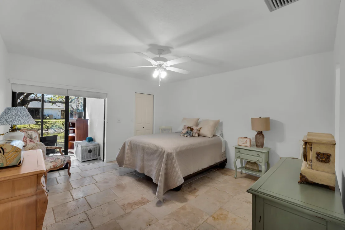 Photo of 10980 Lake Front Place