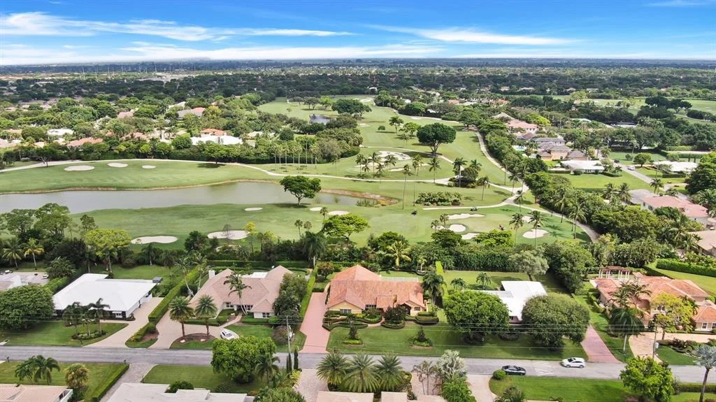 Photo of 4443 Pine Tree Drive