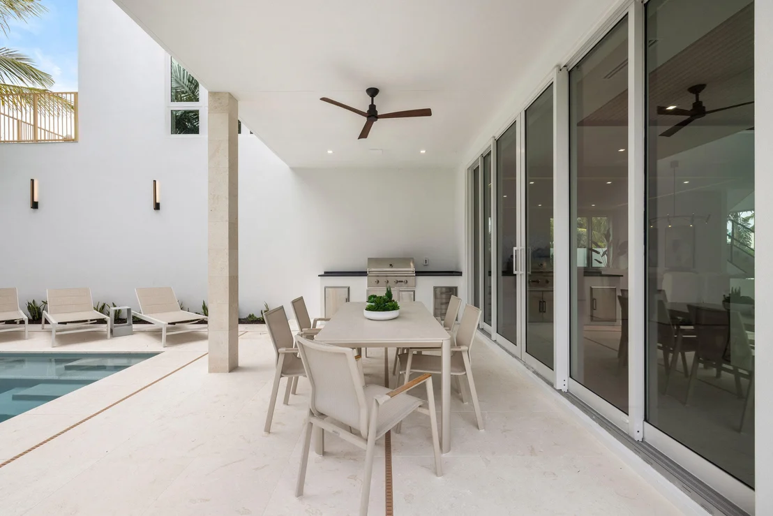 Photo of 800 Bond Way
