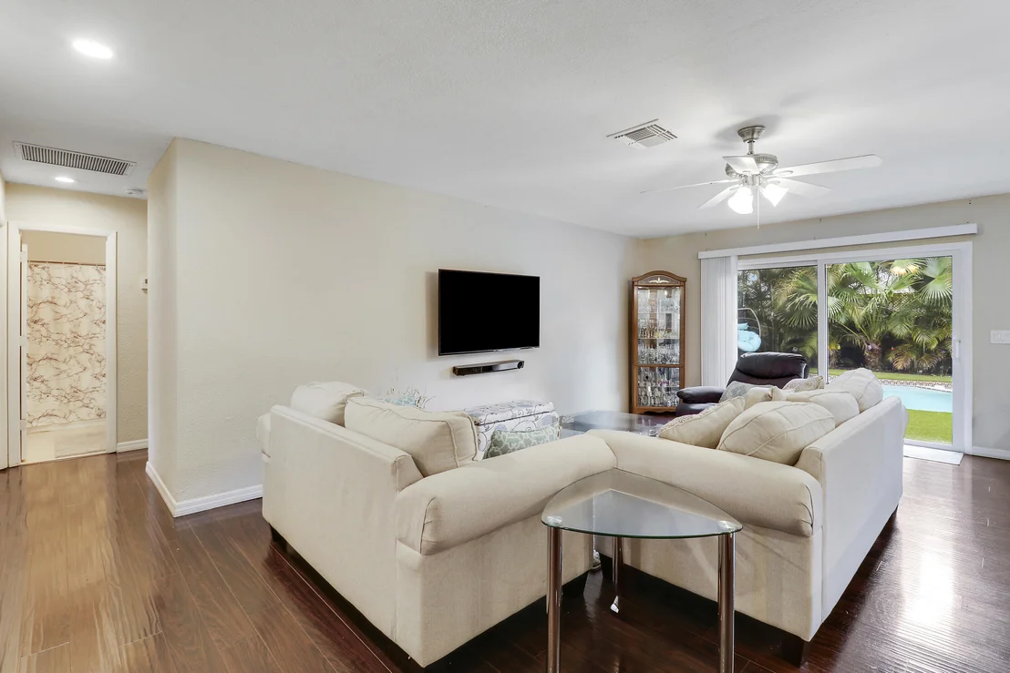 Photo of 124 Rosewood Circle