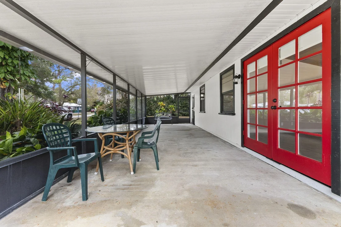 Photo of 3585 SE 8th Street