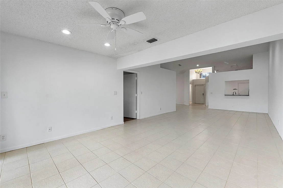 Photo of Unit 0 at 7915 Coral Pointe Drive