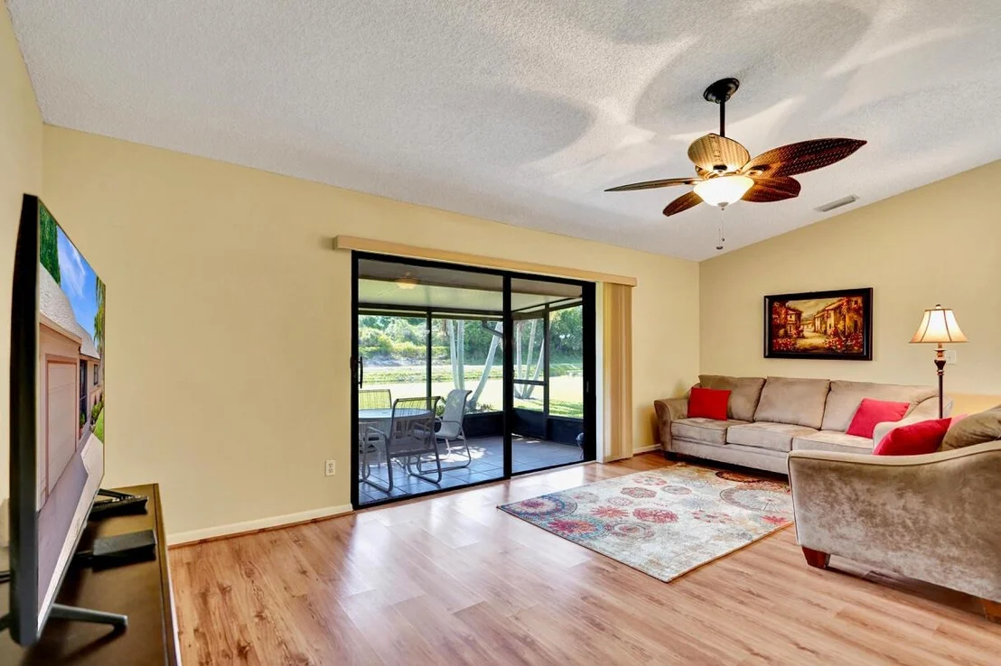 Photo of 124 Mayfair Lane