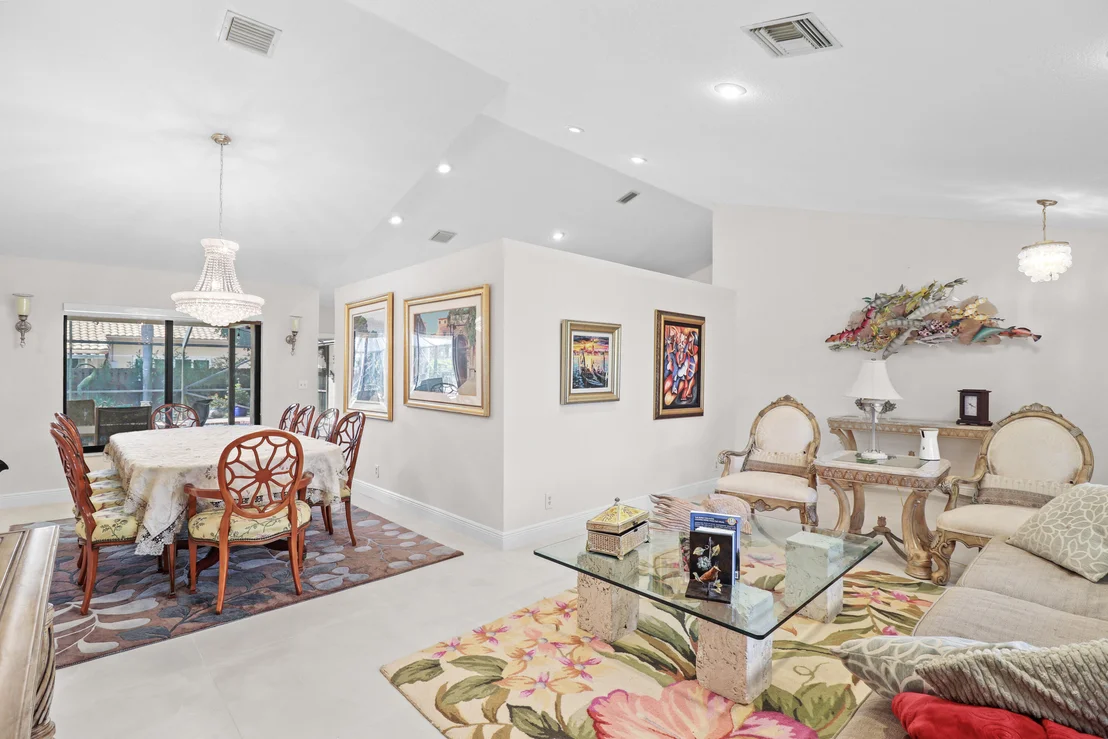 Photo of 9260 Laurel Green Drive