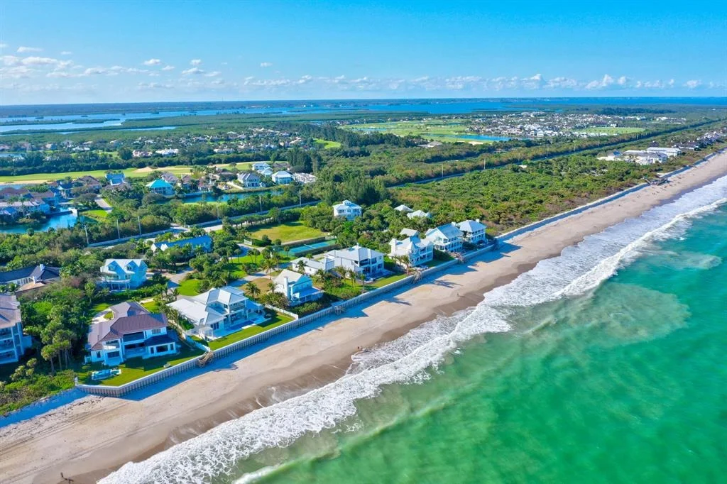 Photo of 551 White Pelican Circle