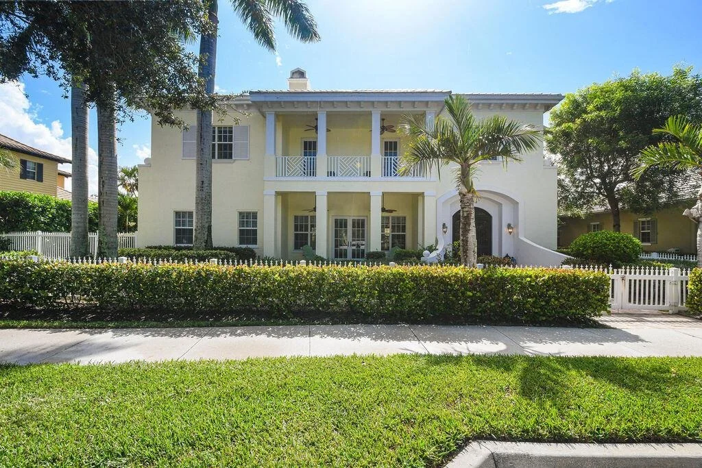 Photo of 3338 Greenway Drive