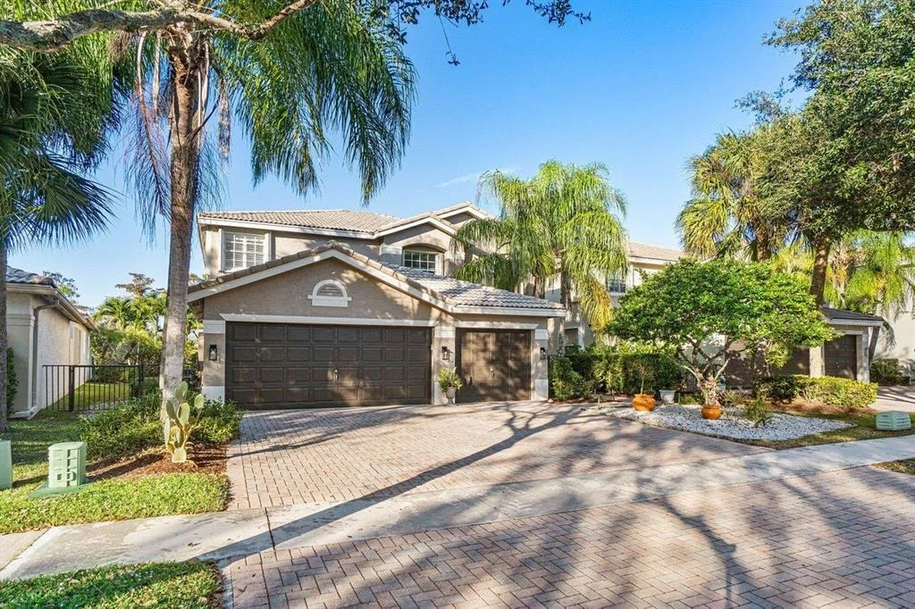 Photo of 19047 Skyridge Circle
