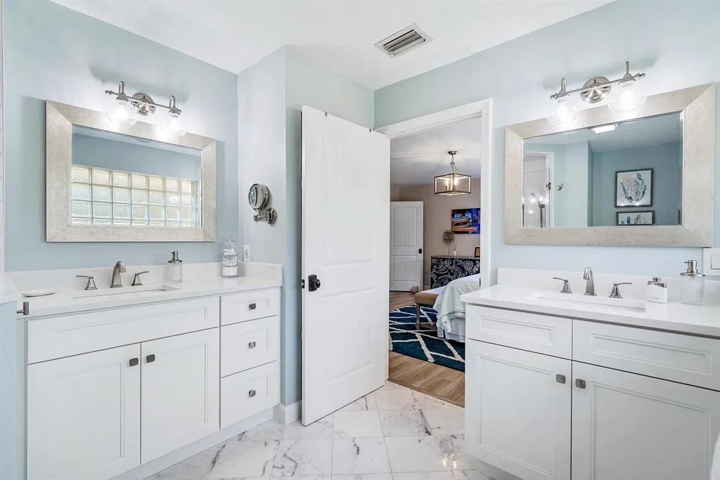 Photo of 18586 Lakeside Gardens Drive