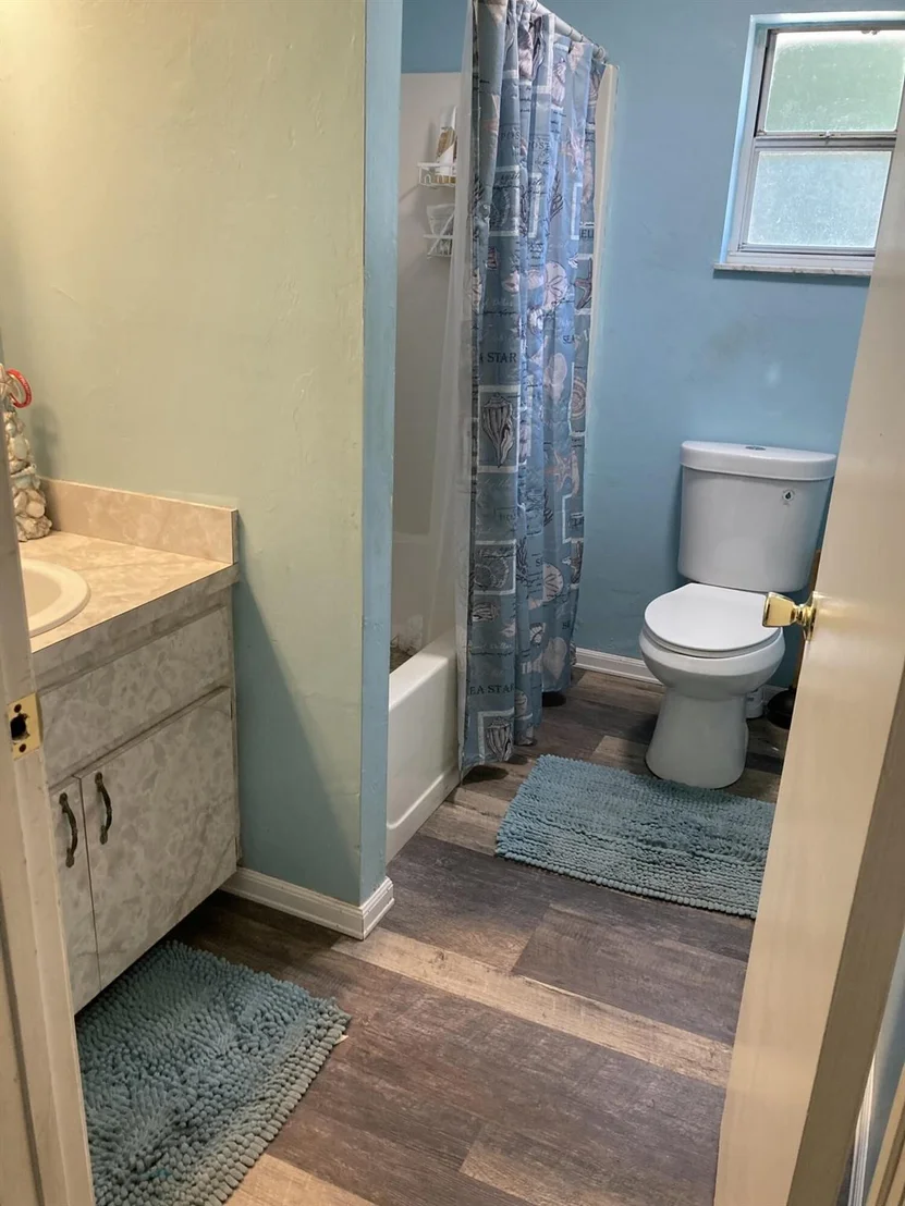 Photo of 909 NW 3rd Street