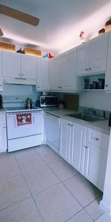 Photo of Unit B at 95 Monaco Boulevard