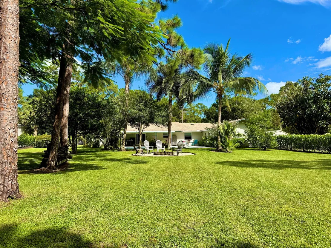 Photo of 17827 126 Terrace N