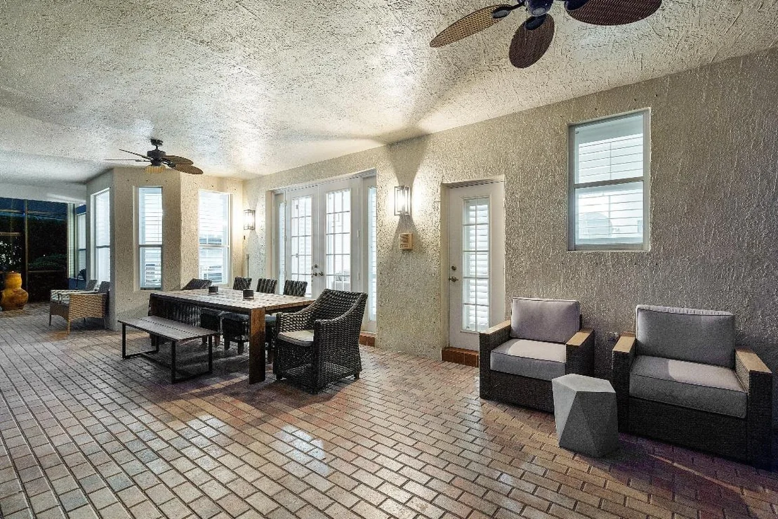 Photo of 6092 Indian Forest Circle