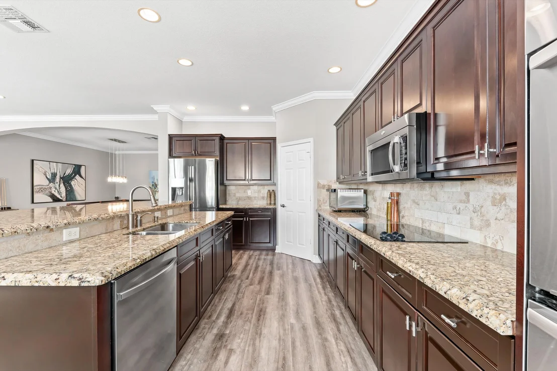 Photo of 9724 Phipps Lane