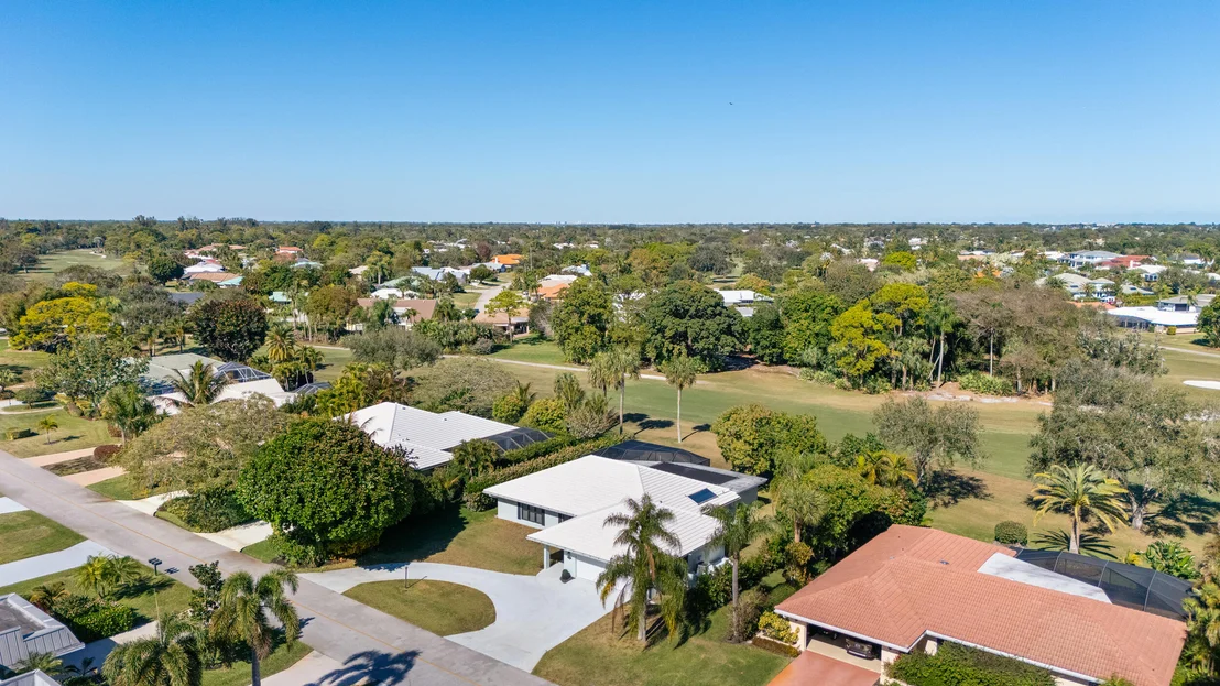 Photo of 2831 SE Fairway W