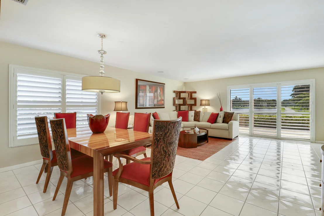 Photo of 5481 Mirror Lakes Boulevard