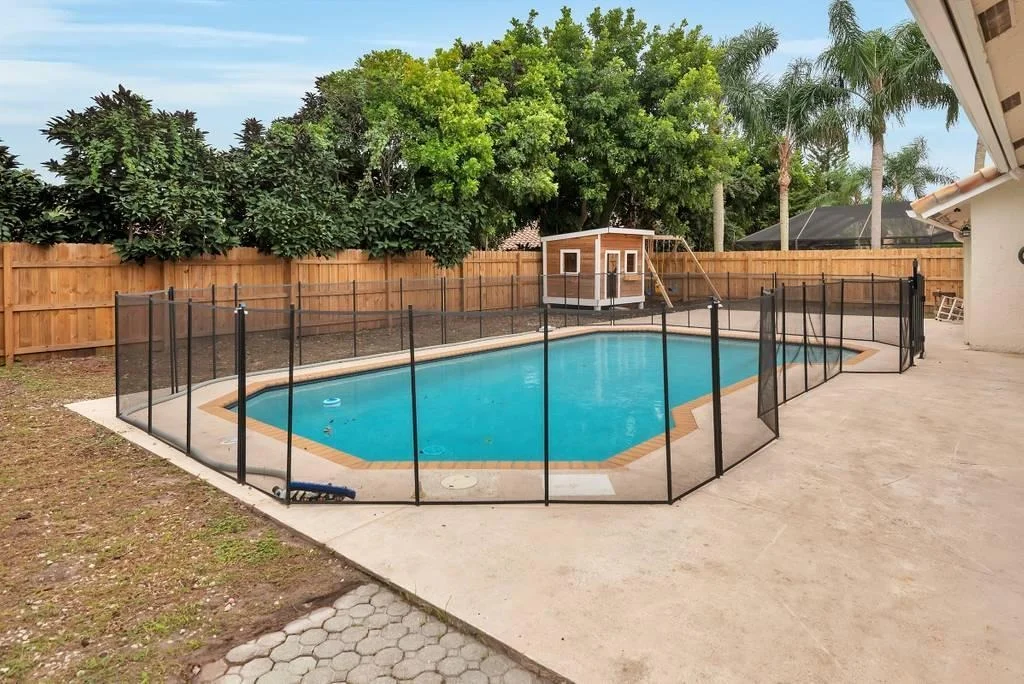 Photo of 9800 Sun Pointe Drive