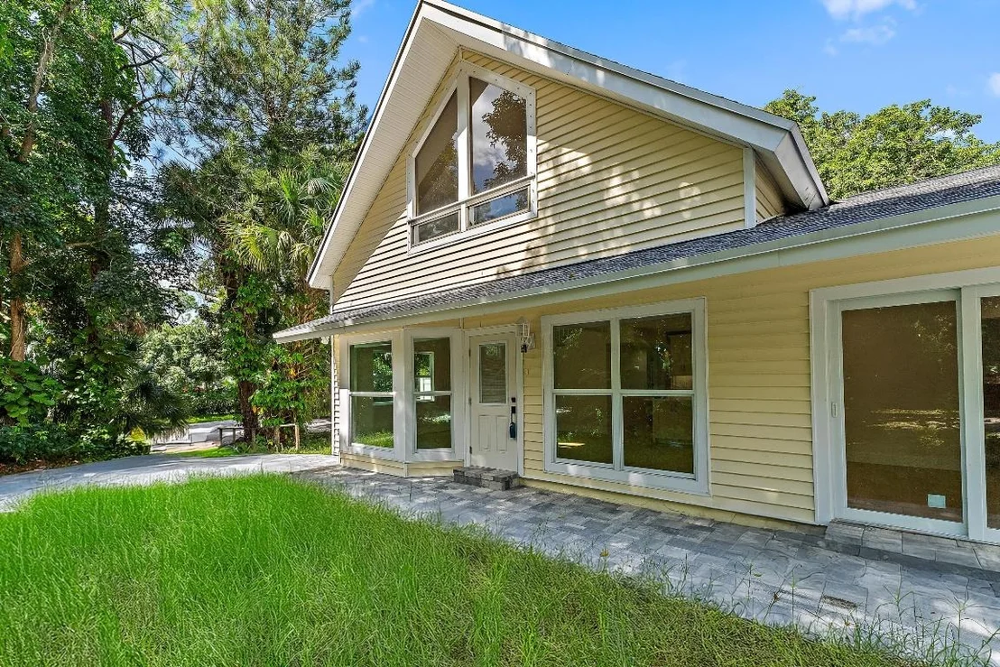 Photo of 16655 105th Drive N
