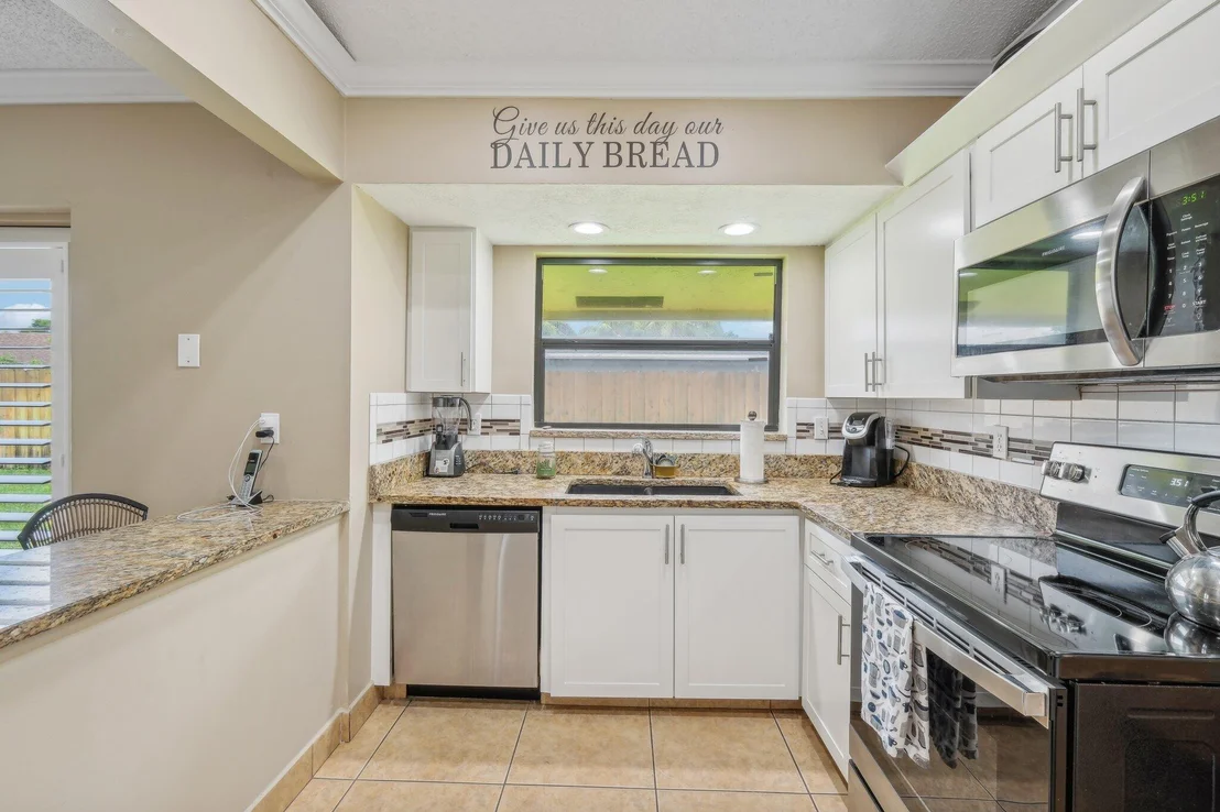 Photo of 3962 Winfield Road