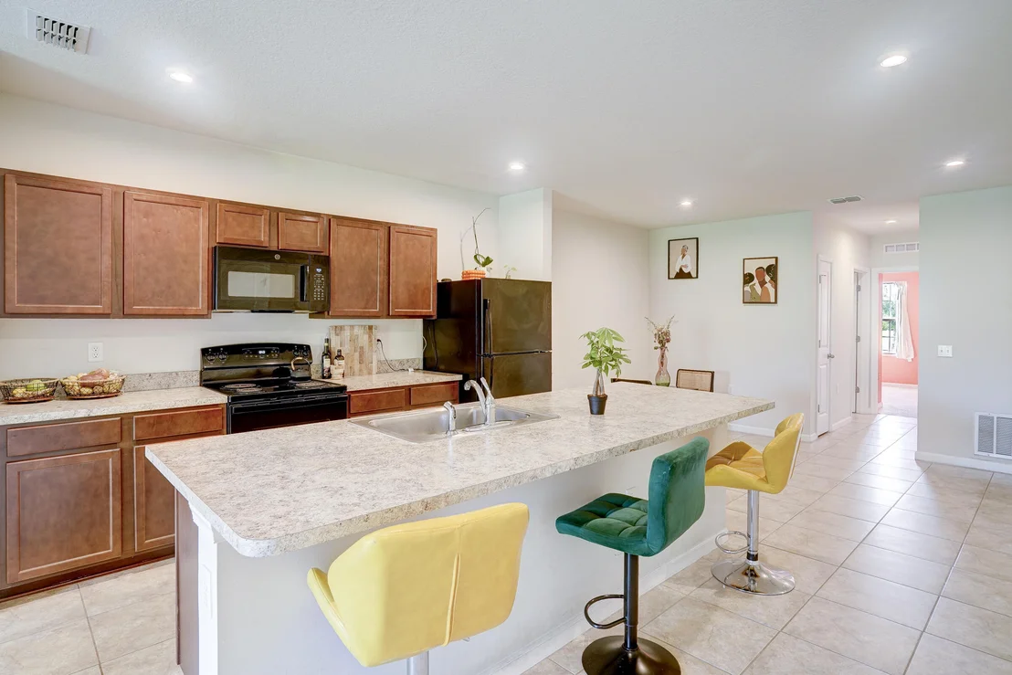 Photo of 337 Raspberry Road