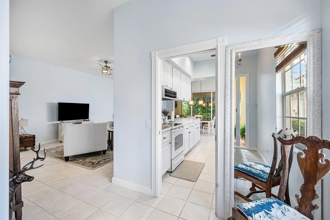 Photo of 2048 Valencia Drive