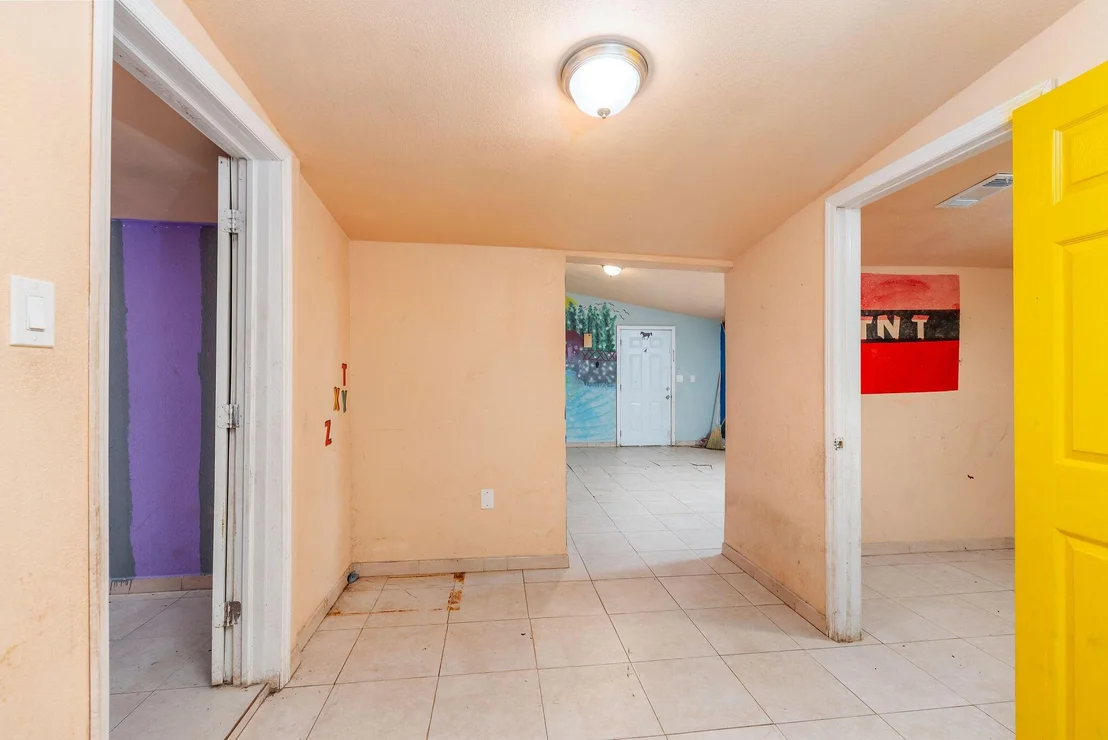 Photo of 3670 NW 27th Avenue