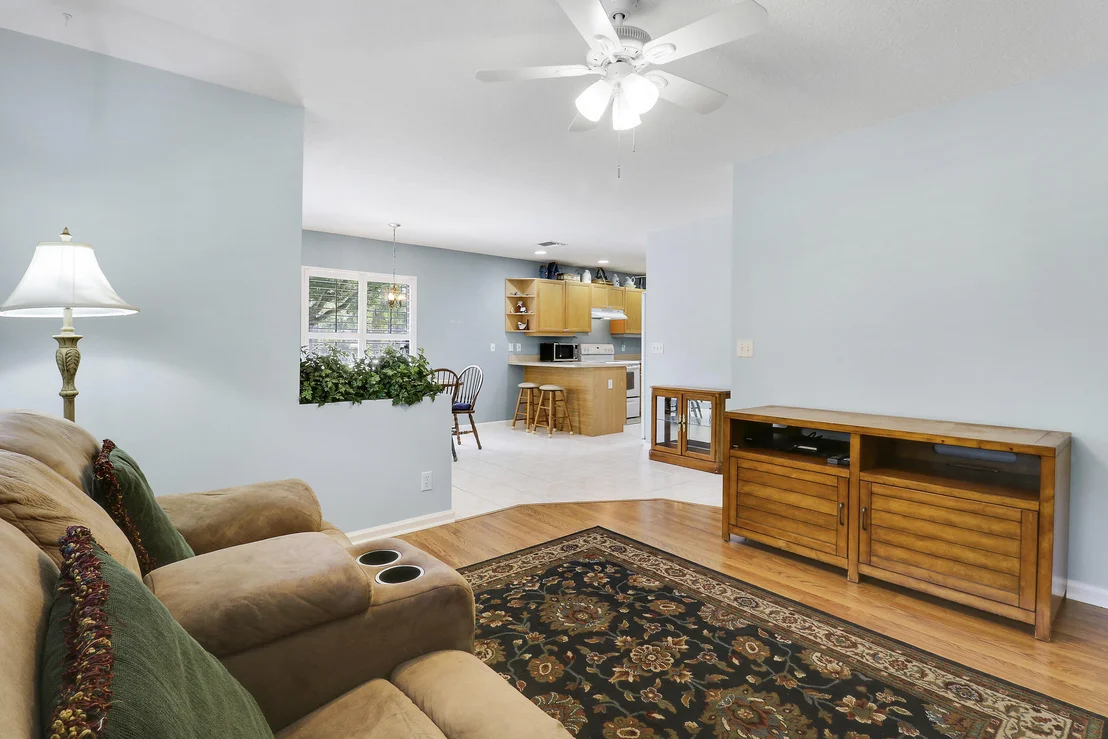 Photo of 15421 110th Avenue N
