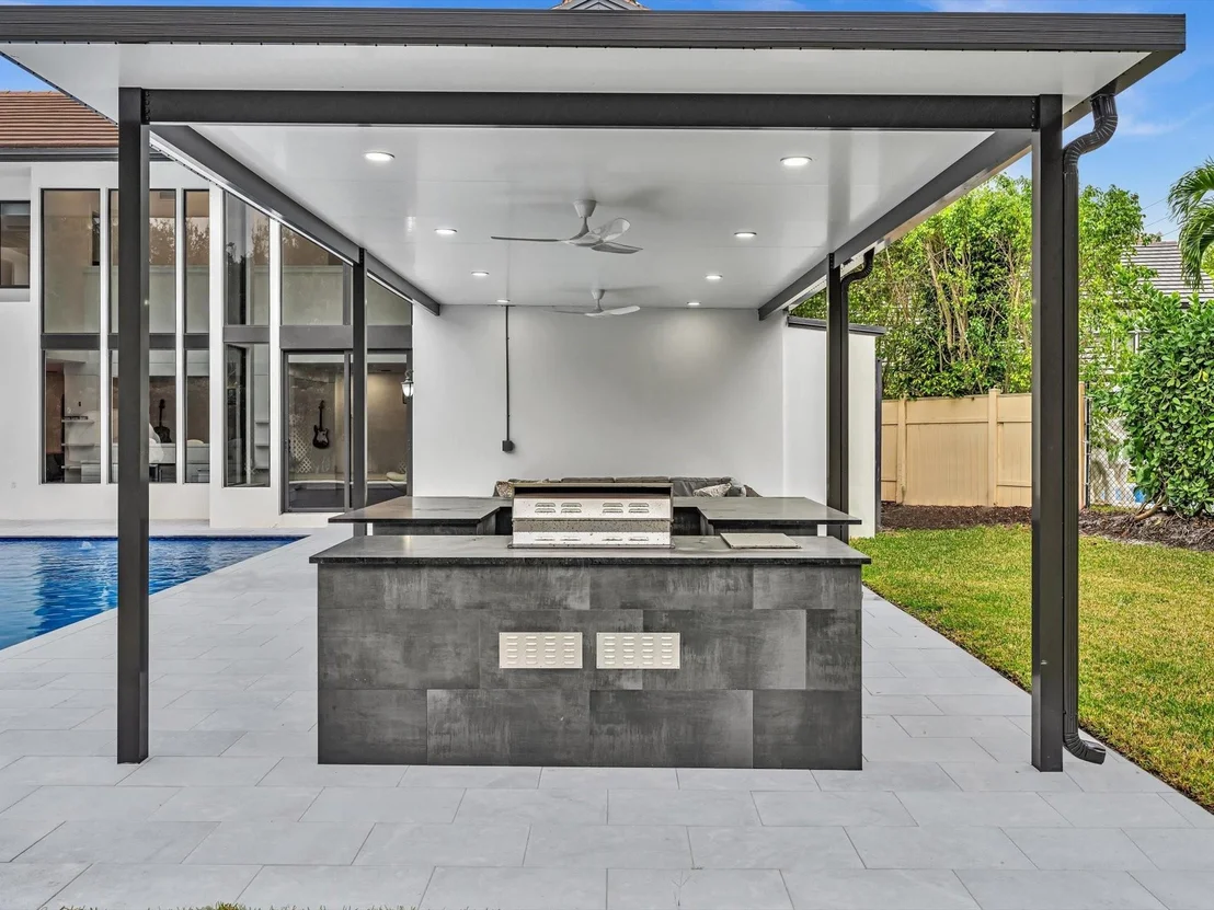 Photo of 525 Sandpiper Way