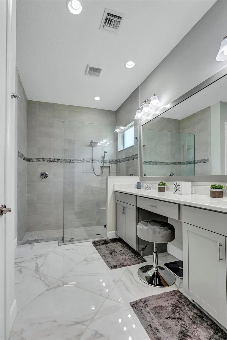 Photo of 15957 Orchard Drive