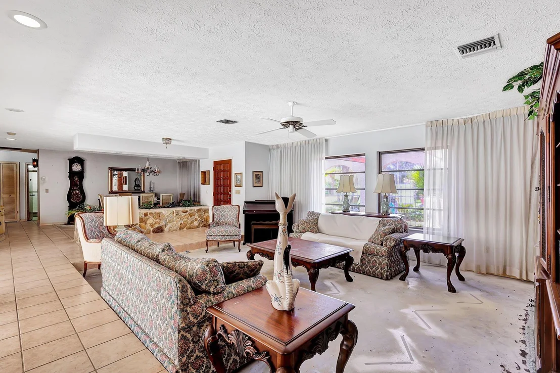 Photo of 3331 SE Fairway West W