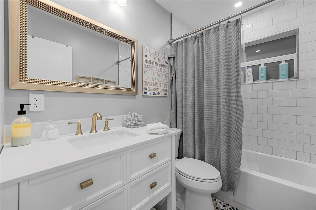 Photo of 210 6th Street