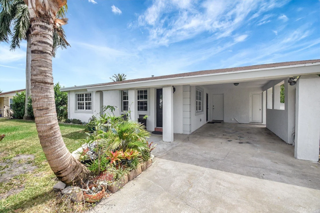 Photo of 5400 Washington Road