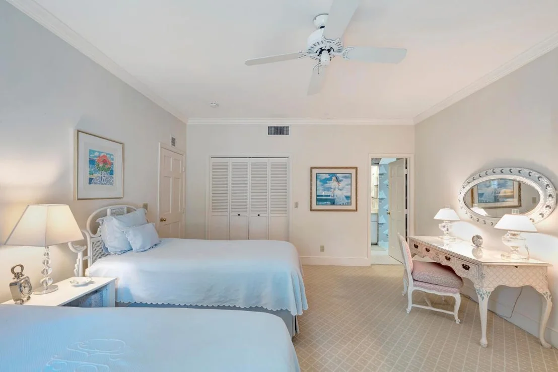 Photo of 645 Riomar Drive