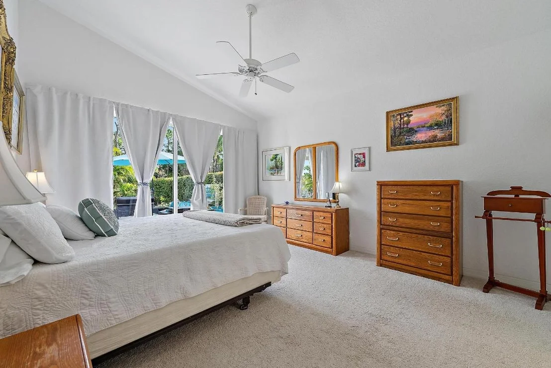 Photo of 6784 SE Twin Oaks Circle