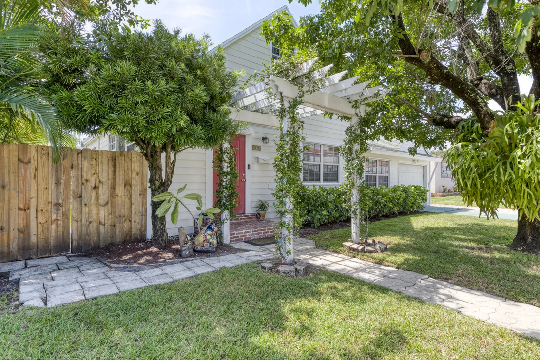 Photo of 338 Date Palm Drive