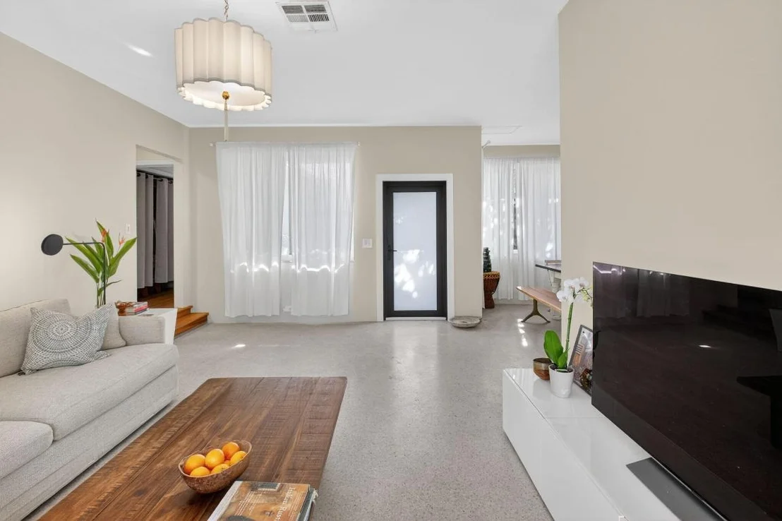 Photo of 215 N Seacrest Circle