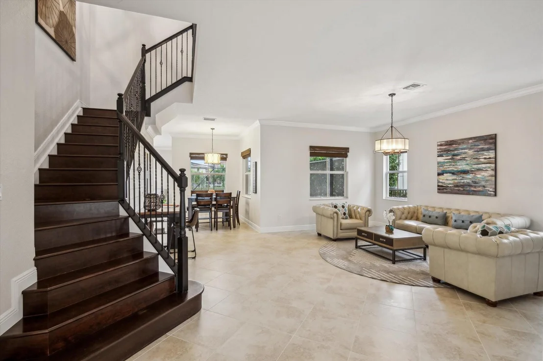 Photo of 8540 Lakeside Drive