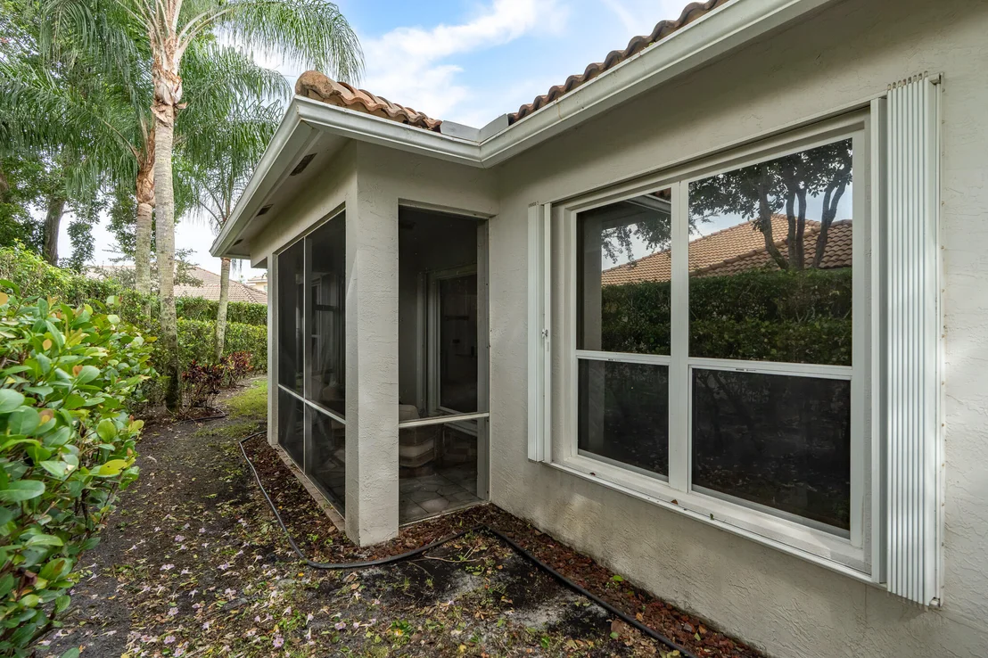 Photo of 8620 HIGH CAY