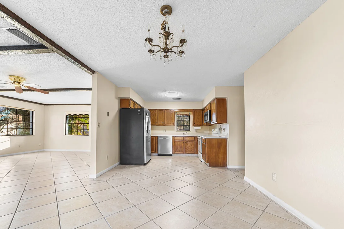 Photo of 3122 SE 34th Avenue
