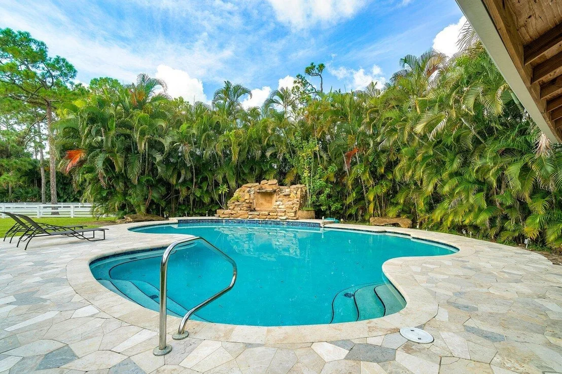 Photo of 2315 Deer Run Boulevard