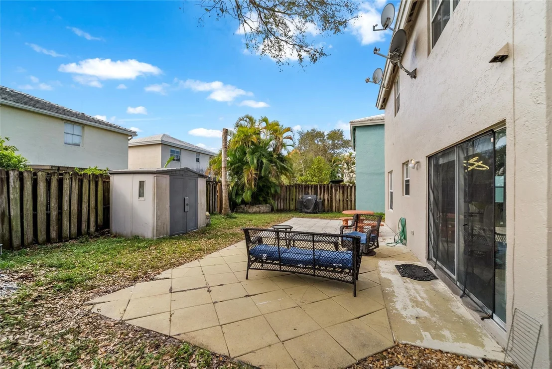 Photo of 6652 Bayfront Drive