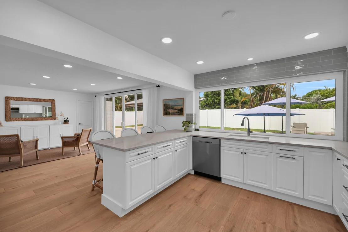 Photo of 72 WILLOW Road