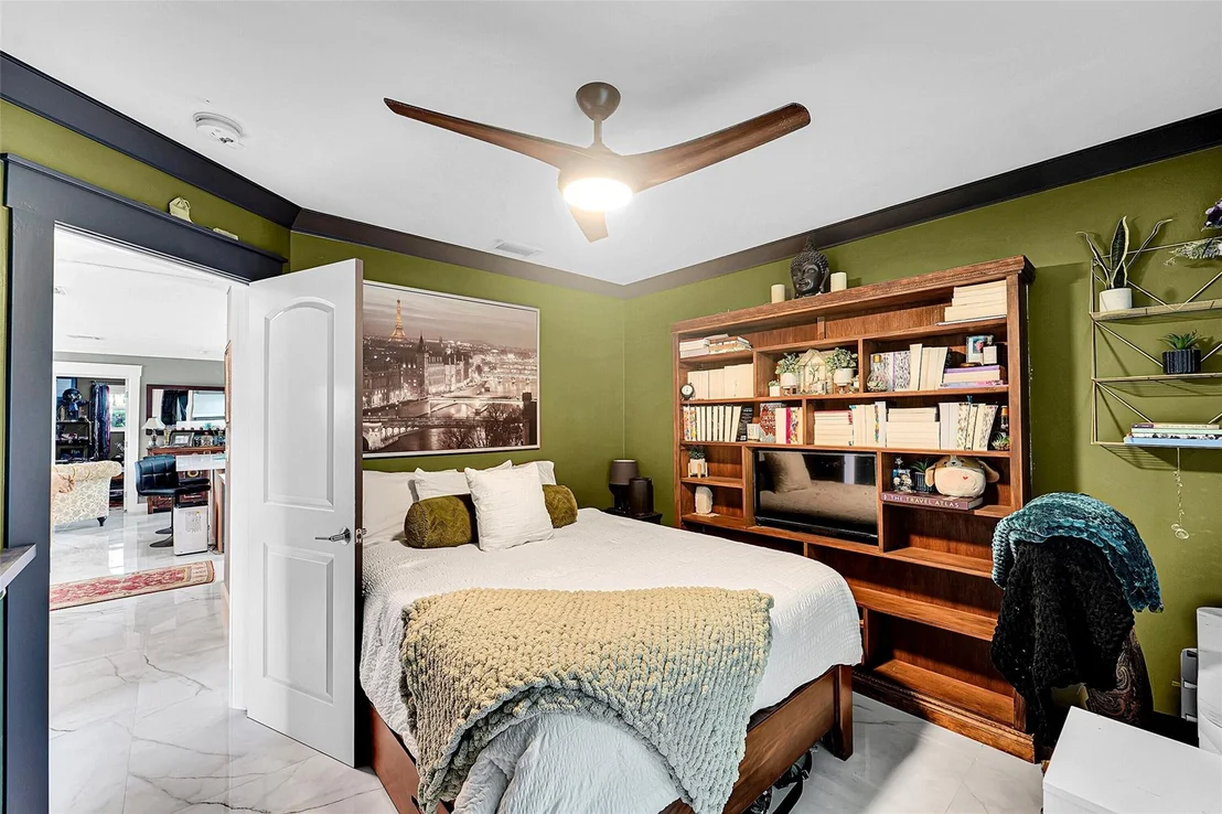 Photo of 240 SE 15th Avenue