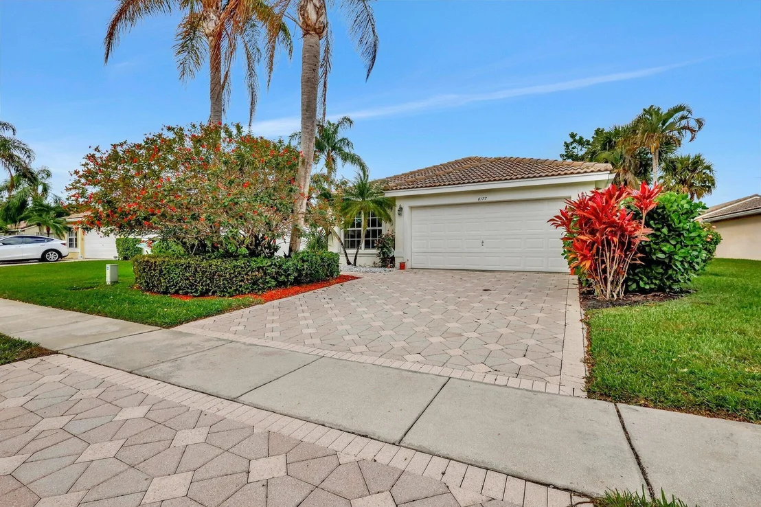 Photo of 8177 Palm Gate Drive
