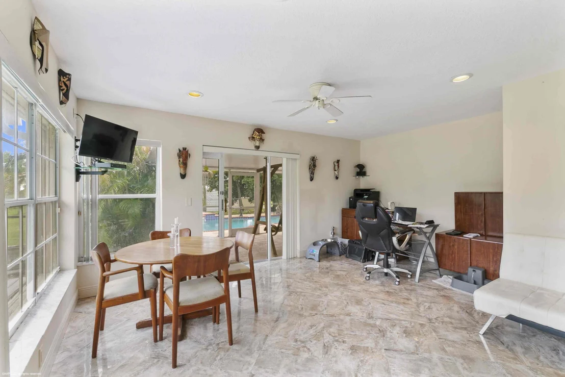 Photo of 16559 Rustic Road