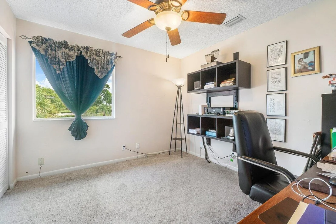 Photo of 10380 Sunstream Lane