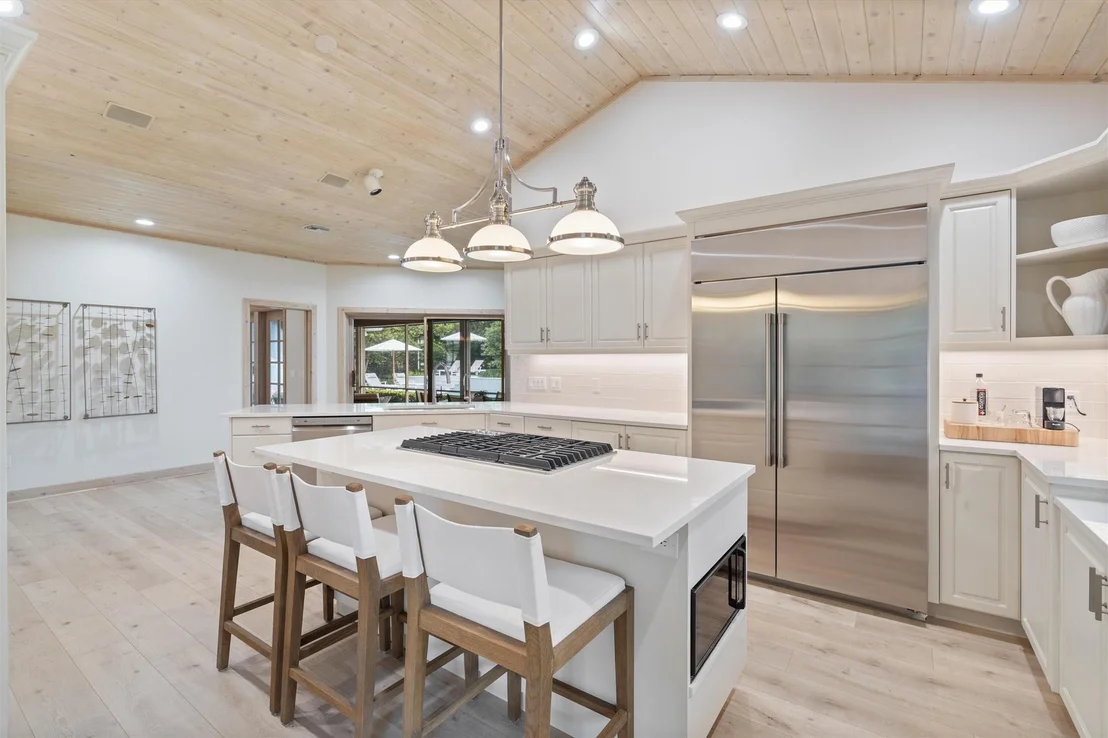 Photo of 121 Turnberry Drive