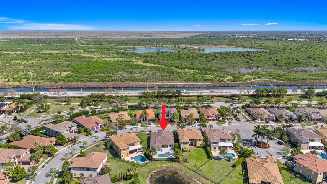Photo of 9130 Edgewater Bend